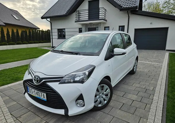 toyota Toyota Yaris cena 34000 przebieg: 149000, rok produkcji 2015 z Suwałki